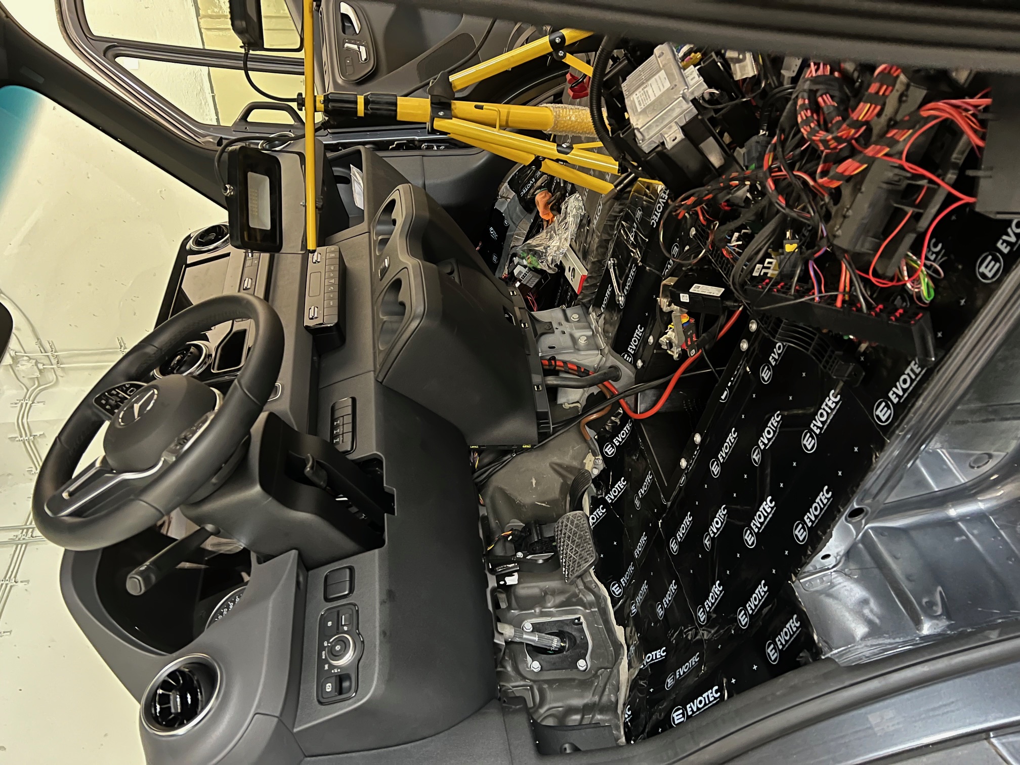 EVOTEC CAMPER VAN 2.4 plát