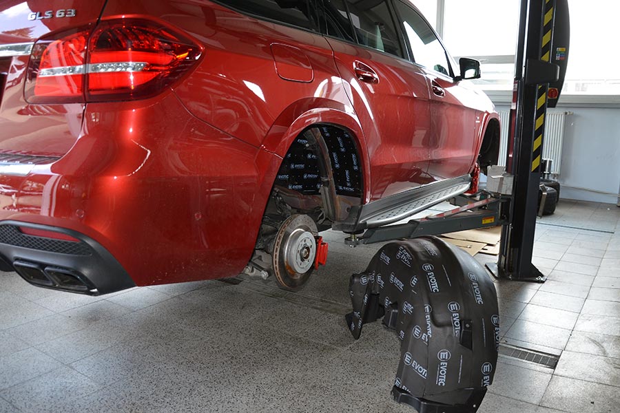 EVOTEC Sada na vytlmenie podblatníkov